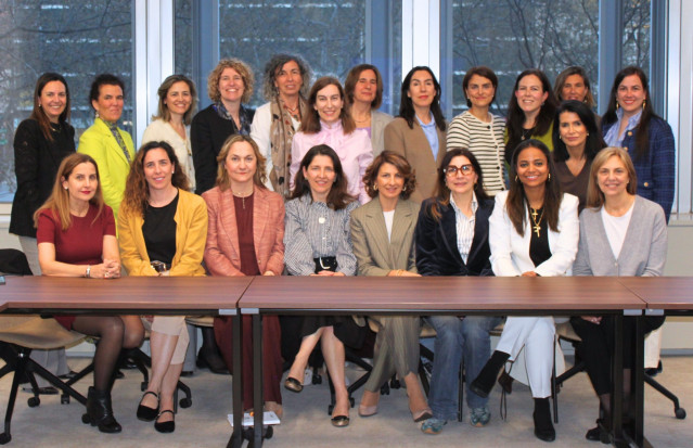 Miembros de la asociación Women in Banking.