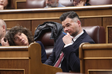 El portavoz de ERC en el Congreso, Gabriel Rufián, durante una sesión de control al Gobierno, en el Congreso, a 25 de marzo de 2026, en Madrid (España).