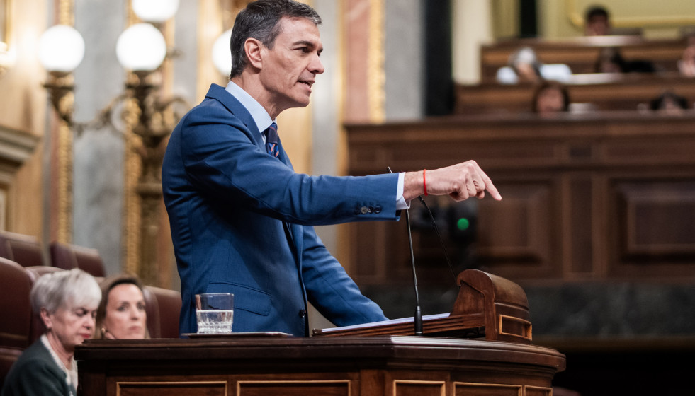 El presidente del Gobierno,  Pedro Sánchez, durante una sesión de control al Gobierno, en el Congreso, a 25 de marzo de 2026, en Madrid (España).