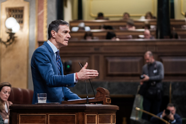 El presidente del Gobierno,  Pedro Sánchez, durante su comparecencia en el Pleno del Congreso