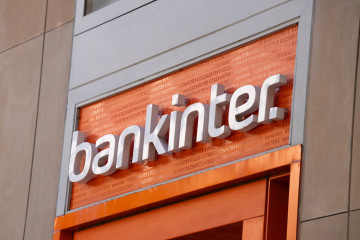 Archivo - Fachada del banco Bankinter, a 4 de octubre de 2024, en Barcelona, Catalunña (España).