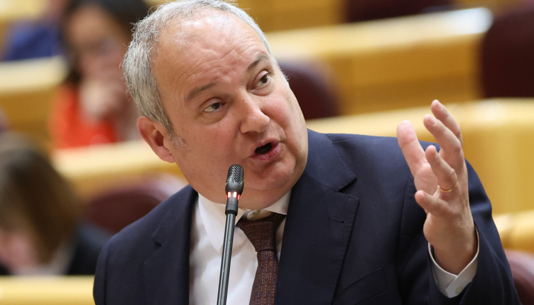 El ministro de Industria y Turismo, Jordi Hereu, interviene durante una sesión plenaria en el Senado, a 17 de marzo de 2026, en Madrid (España). La sesión plenaria de hoy en el Senado, en el marco 