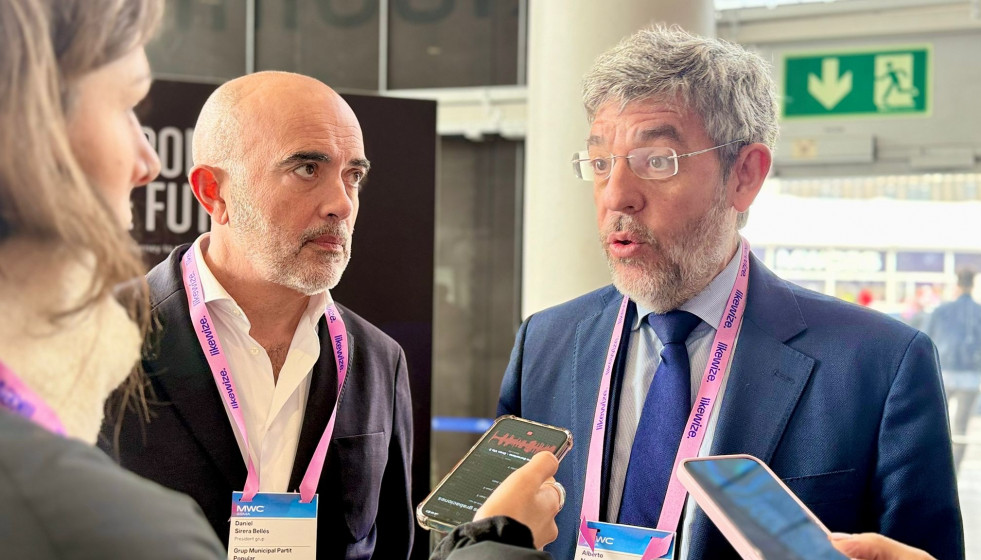 El vicesecretario de Economía del PP, Alberto Nadal, y del presidente del partido en Barcelona, Daniel Sirera.