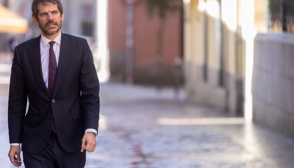 El ministro de Cultura, Ernest Urtasun, participa en la entrega de los premios de la XXV Campaña de Animación a la Lectura María Moliner, a 24 de marzo de 2026, en Madrid (España).