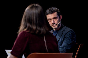 El ministro de Derechos Sociales, Consumo y Agenda 2030, Pablo Bustinduy, durante la tercera jornada del VI Foro Económico organizado por elDiario.es, en el Colegio de Arquitectos de Madrid, a 27 de 