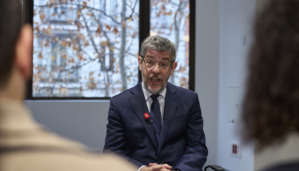 Archivo - El vicesecretario de Economía del PP, Alberto Nadal, durante una entrevista para Europa Press, en la sede del Partido Popular, a 23 de diciembre de 2025, en Madrid (España).