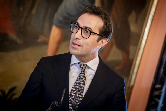 El vicepresidente primero y ministro de Economía, Comercio y Empresa, Carlos Cuerpo, durante el acto de traspaso de cartera, a 27 de marzo de 2026, en Madrid (España).