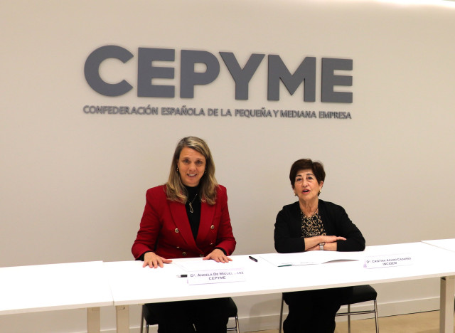 (I-D): La Presidenta De Cepyme, Ángela De Miguel, Y La Presidenta Del Instituto De Cooperación Internacional Y Desarrollo Municipal  (Incidem), Cristina Agudo.