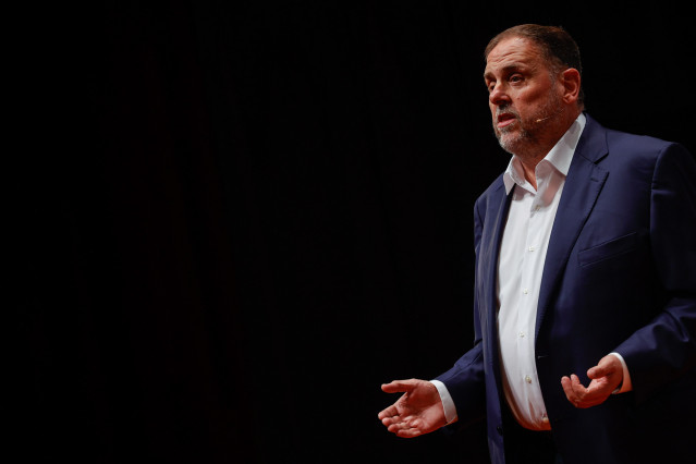 Archivo - El presidente de ERC, Oriol Junqueras, interviene durante la conferencia 'Una nueva ambición nacional', en el Auditori Nacional, a 30 de septiembre de 2025, en Barcelona, Catalunya (España).