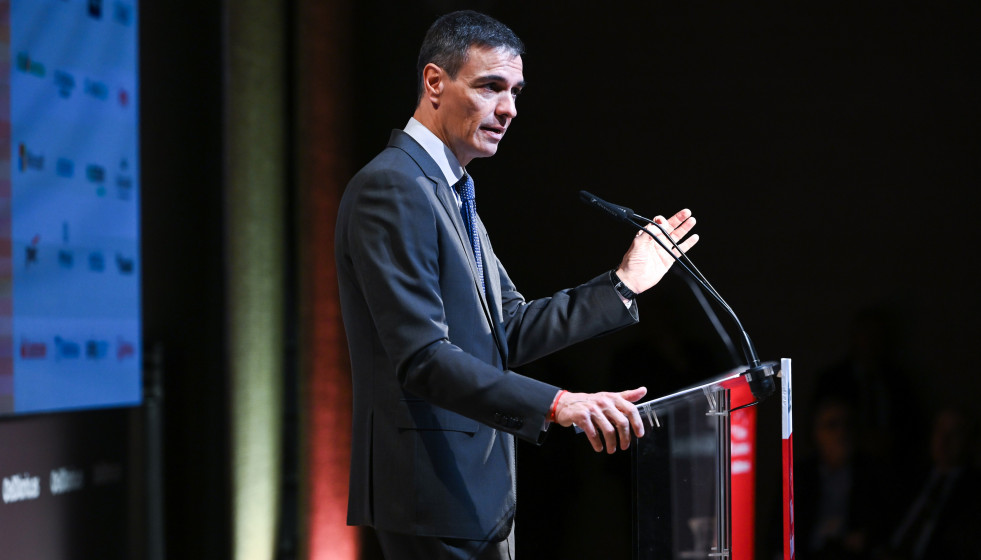 El presidente del Gobierno, Pedro Sánchez, durante la VI edición del Foro Económico de elDiario.es, en el Colegio de Arquitectos de Madrid, a 26 de marzo de 2026, en Madrid (España). Este foro es 