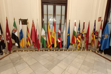 Archivo - Banderas de las Comunidades Autónomas (CCAA).