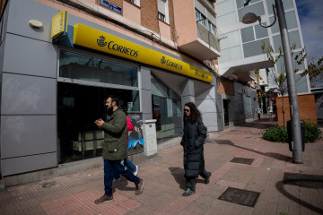 Archivo - Una oficina de Correos, a 14 de marzo de 2025, en Madrid