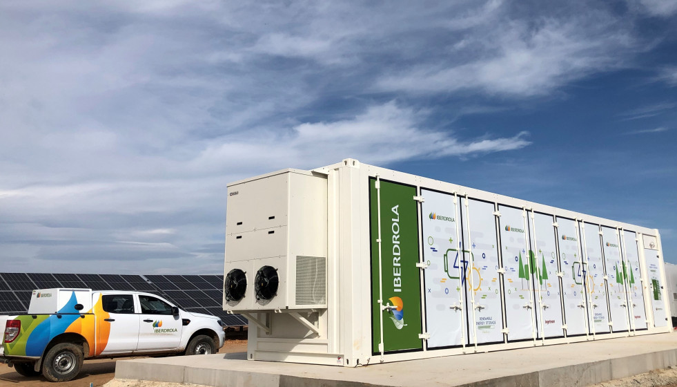 Archivo - Batería de almacenamiento de Iberdrola.