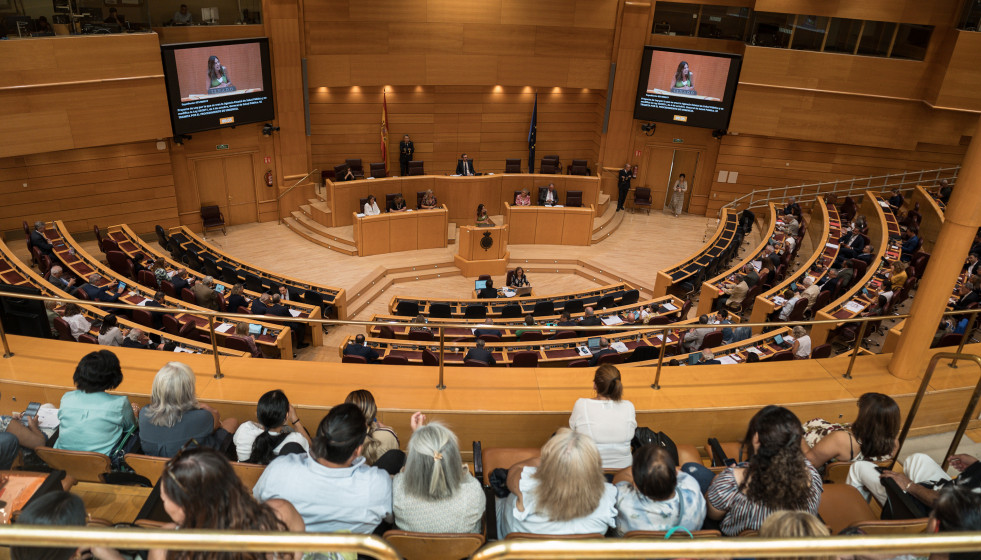 Archivo - La senadora del PP, Rosa Romero, durante un pleno en el Senado, a 17 de julio de 2025, en Madrid (España).