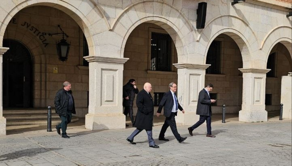 El presidente de Forestalia, Fernando Samper, a la salida del Juzgado en Teruel.