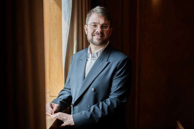 Archivo - El portavoz adjunto de Sumar y diputado de Compromís, Alberto Ibáñez