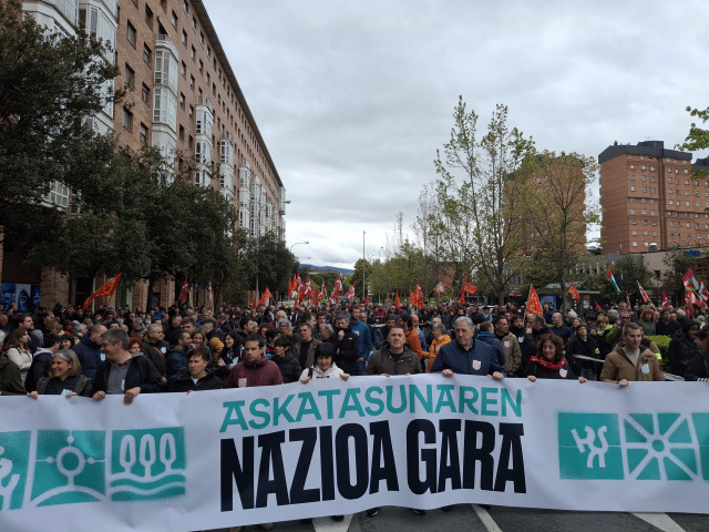 Archivo - Manifestación de EH Bildu por el Aberri Eguna el año pasado.