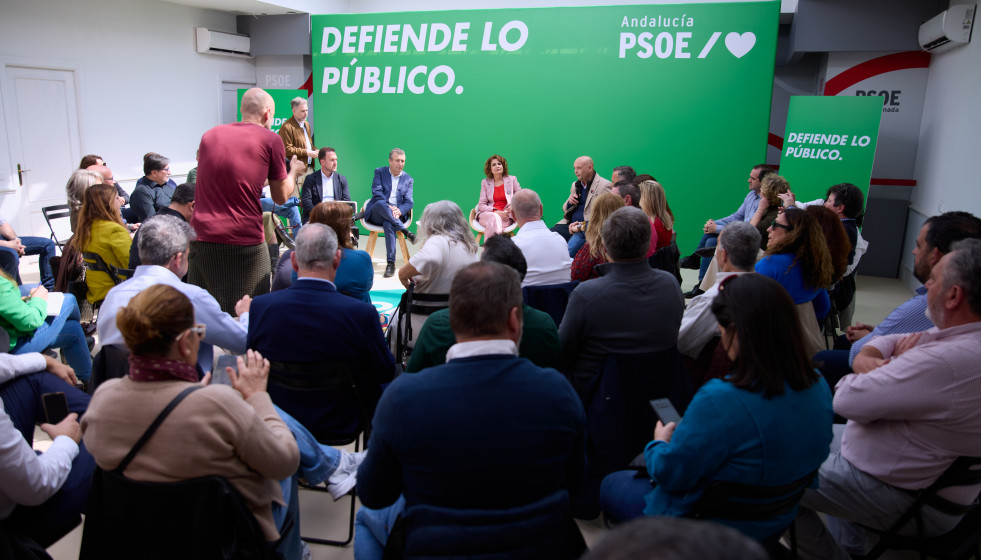 La secretaria general del PSOE-A, María Jesús Montero, se reúne con responsables de las principales agrupaciones socialistas de Sevilla. (Foto de archivo).