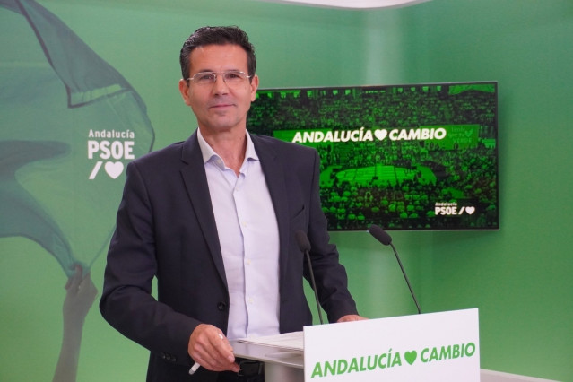 El portavoz del PSOE-A, Paco Cuenca.