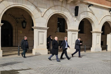 El presidente de Forestalia, Fernando Samper, a la salida del Juzgado en Teruel.