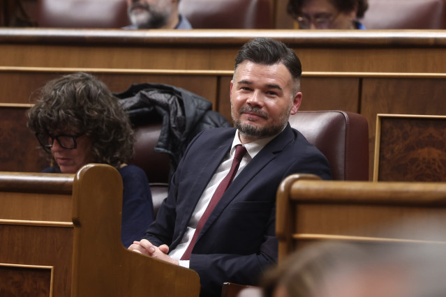 El portavoz de ERC en el Congreso, Gabriel Rufián, durante una sesión de control al Gobierno, en el Congreso