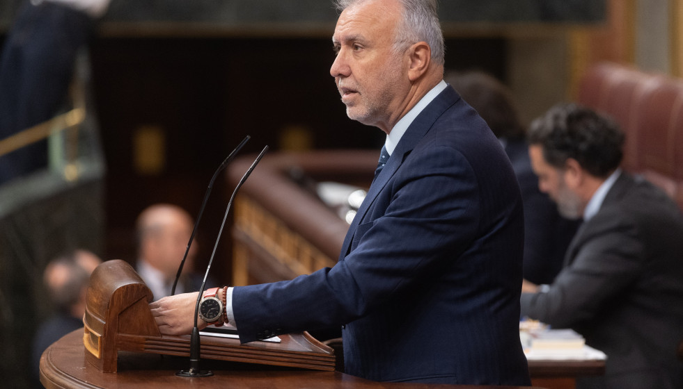 El ministro de Política Territorial y Memoria Democrática, Ángel Víctor Torres, interviene durante una sesión plenaria, en el Congreso de los Diputados, a 26 de marzo de 2026, en Madrid (España)