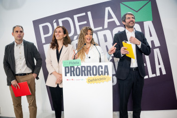 La coordinadora general de Sumar, Lara Hernández, interviene durante una rueda de prensa, en el Espacio Ecooo, a 6 de abril de 2026, en Madrid (España).