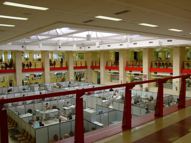 Archivo - Oficina de la Agencia Tributaria en Madrid