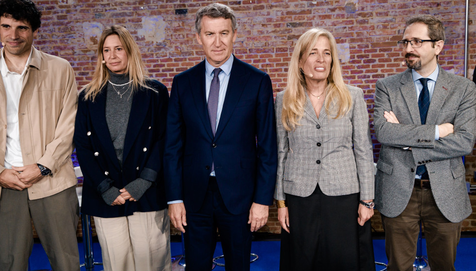 El presidente del Partido Popular, Alberto Núñez Feijóo, durante el acto ‘Pagas más, recibes menos; contra el infierno fiscal del Gobierno de Sánchez’ en el Espacio Jorge Juan, a 8 de abril d