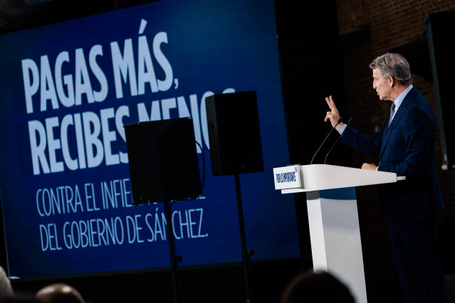 El presidente del Partido Popular, Alberto Núñez Feijóo, durante el acto ‘Pagas más, recibes menos; contra el infierno fiscal del Gobierno de Sánchez’ celebrado este miércoles