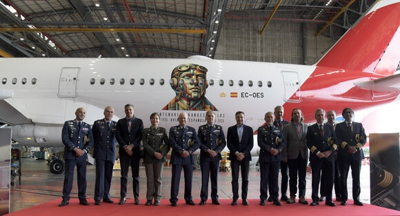 Iberia vinila uno de sus aviones para conmemorar el Centenario de los Grandes Vuelos de la Aviación Española.