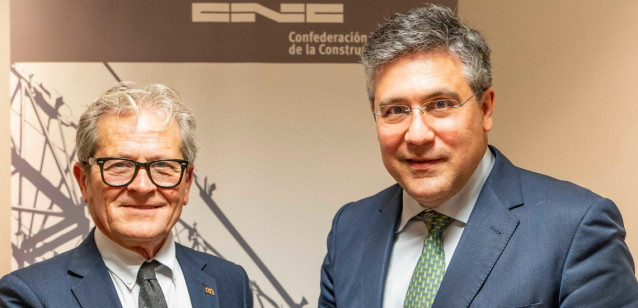 El presidente de Musaat, Antonio L. Mármol (izquierda), y el presidente de la CNC, Pedro Fernández Alén