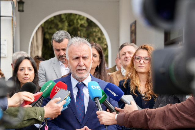 El ministro de Política Territorial y Memoria Democrática, Ángel Víctor Torres, en Minas de Riotinro (Huelva).