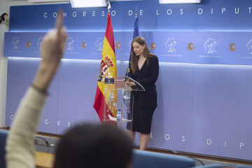 La portavoz del PP en el Congreso, Ester Muñoz, durante una rueda de prensa, en el Congreso de los Diputados, a 9 de abril de 2026, en Madrid (España).