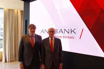 El ceo de Andbank, Carlos Aso, y el presidente de Andbank, Manel Cerqueda