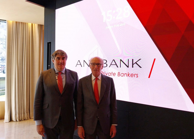 El ceo de Andbank, Carlos Aso, y el presidente de Andbank, Manel Cerqueda