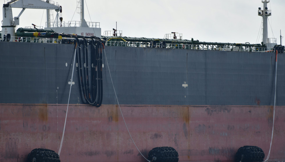 Archivo - Barco petrolero.