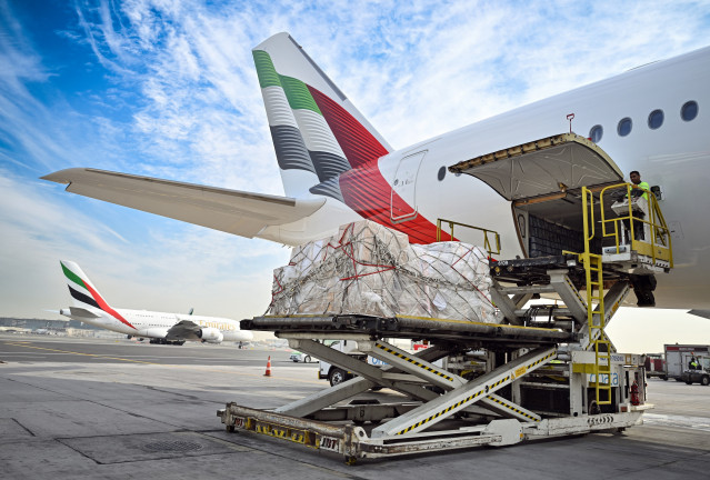 Archivo - Emirates y Dubai Humanitarian lanzan un puente aéreo a Sri Lanka para transportar ayuda humanitaria urgente