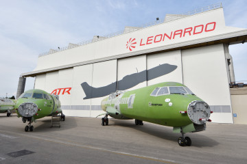 Leonardo produces the entire fuselage and the vertical and horizontal tail stabilisers, made of composite material, for all ATR, including the new STOL version (for landing on runways under 800 metres
