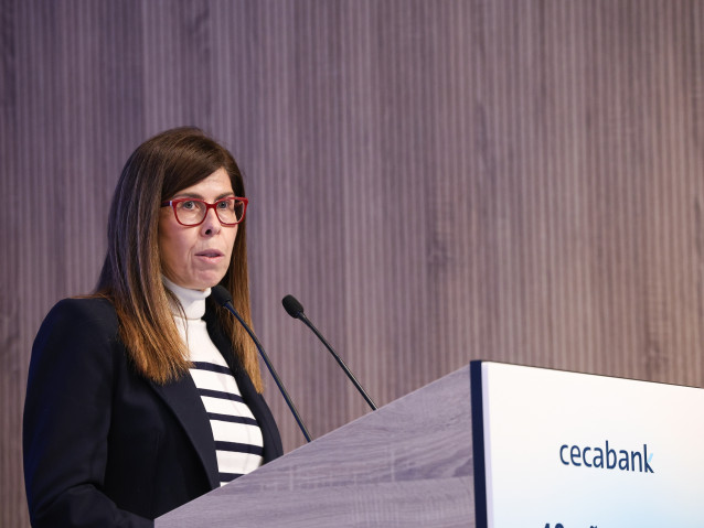 Archivo - La CEO de Cecabank, Ainhoa Jáuregui, interviene durante el evento '40 años de la Directiva UCITS. Pasado, presente y futuro de la inversión colectiva en España', en la sede de Cecabank, a 2 de diciembre de 2025, en Madrid (España).