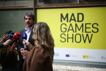 EuropaPress 7431286 ministro cultura ernest urtasun atiende medios visita feria videojuego