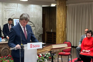 Carlos Martínez Mínguez toma posesión del cargo de alcalde de la ciudad de Soria