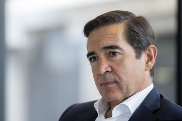 Archivo - El presidente del BBVA, Carlos Torres Vila, durante una entrevista para Europa Press, en el edificio ‘La Vela’, en la ciudad del BBVA, a 8 de octubre de 2025, en Madrid (España).
