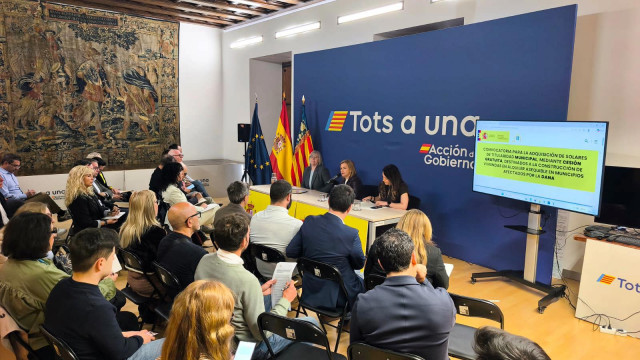 CASA 47 presenta el programa de construcción de vivienda asequible a los municipios afectados por la dana que cedan suelo