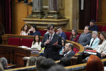 El president de la Generalitat de Catalunya, Salvador Illa, durante un pleno en el Parlament de Catalunya, a 15 de abril de 2026, en Barcelona, Catalunya (España). Sesión ordinaria del pleno del Par
