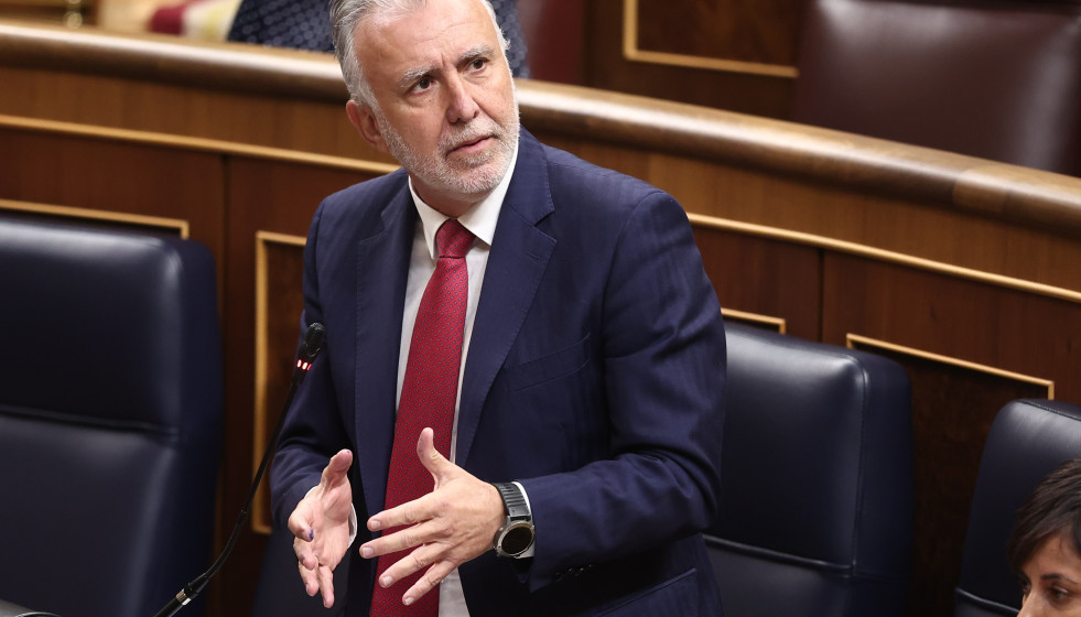 Archivo - El ministro de Política Territorial y Memoria Democrática, Ángel Víctor Torres.