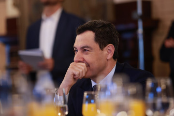 EuropaPress 7437930 presidente junta andalucia juanma moreno asiste coloquio protagonizado