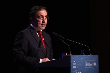 El ministro de Asuntos Exteriores, José Manuel Albares, durante el acto “307, ¿dónde están?”, un homenaje a las víctimas españolas desaparecidas durante la dictadura argentina (1976-1983), e