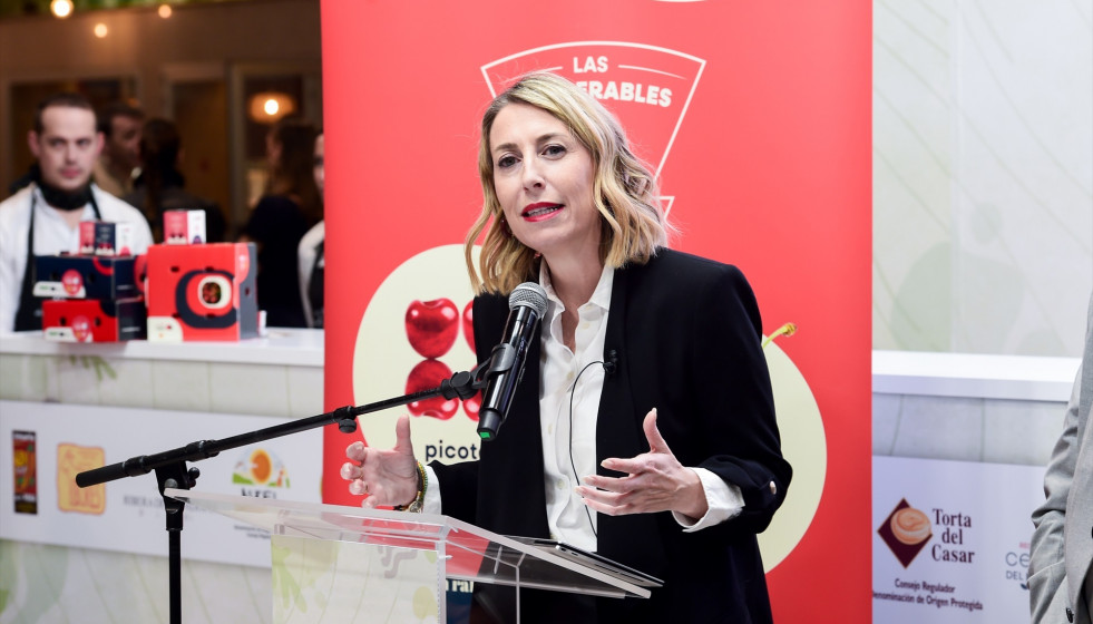 EuropaPress 7435999 presidenta junta extremadura funciones maria guardiola interviene entrega