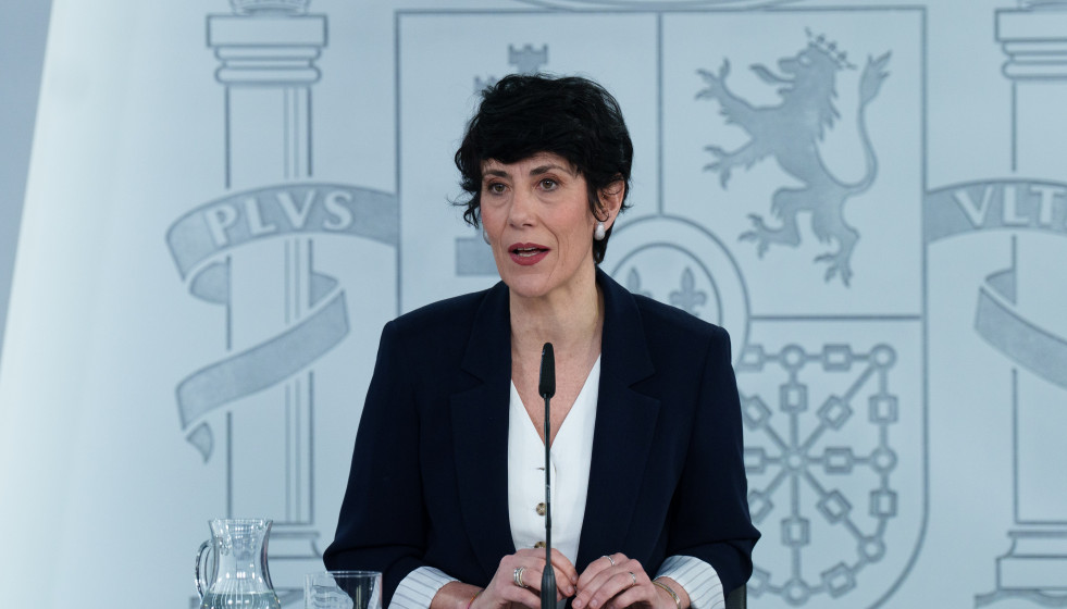 Archivo - La ministra de Inclusión, Seguridad Social y Migraciones, Elma Saiz